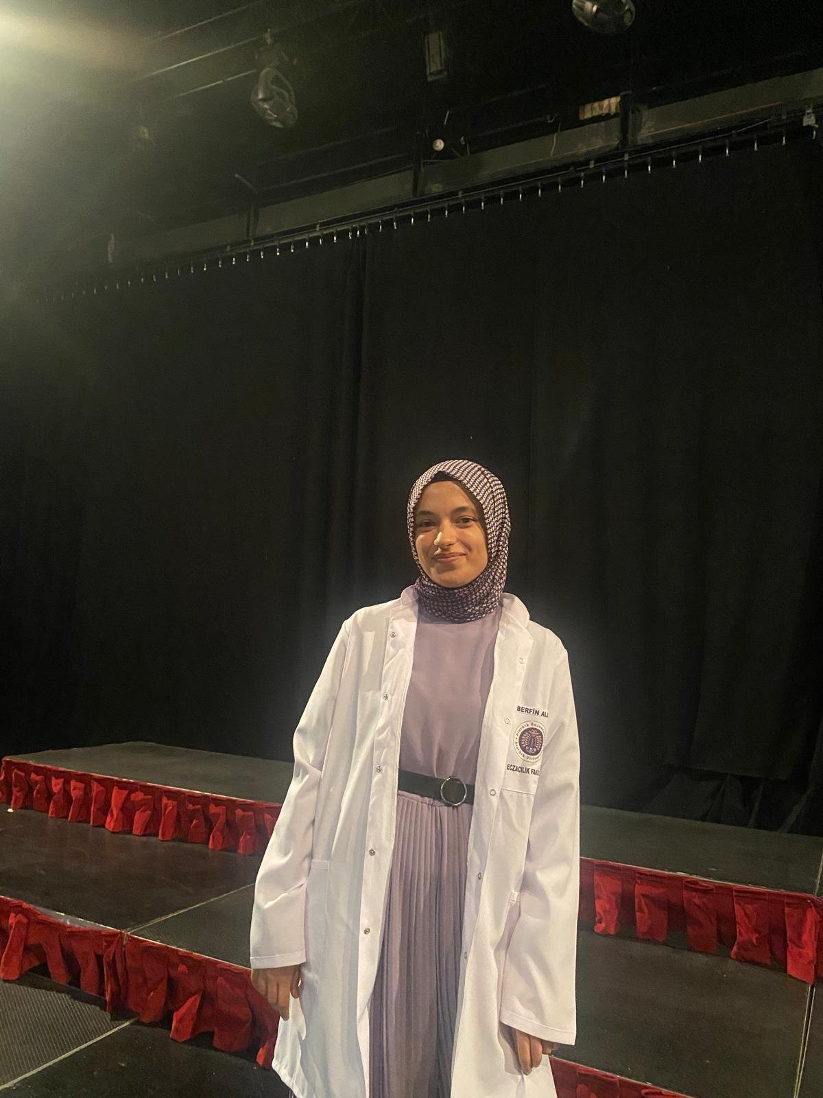 copy of berfin aladağ (1)